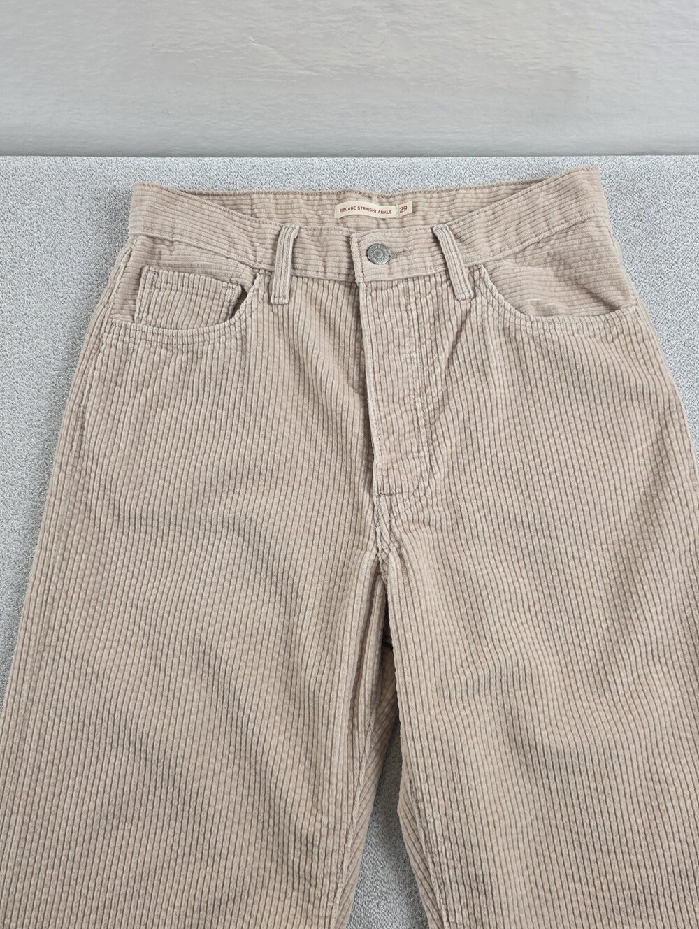 Levi's Ribcage Straight Button Fly Corduroy Pants Jeans Beige Wmn's 29 - Picture 5 of 10